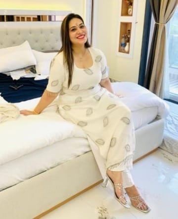 Call Girls in Ahmedabad